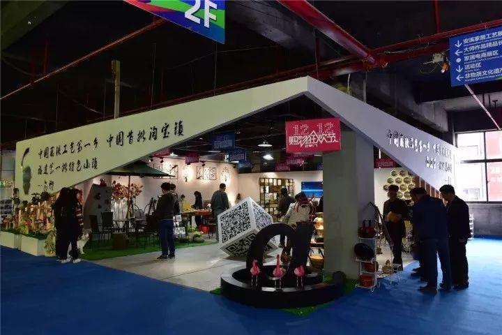 迈向2025，正版资料免费共享与中国特色信息资源的全面实现